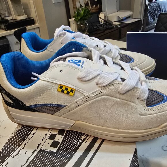 Vans Skate Mixxa Men’s White Low Top Chunky Suede Skate Shoes Size 10 NEW - Picture 2 of 14